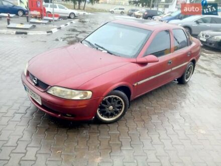 Красный Опель Вектра, объемом двигателя 1.6 л и пробегом 220 тыс. км за 1800 $, фото 1 на Automoto.ua
