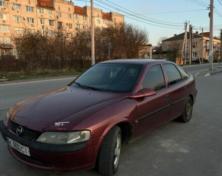 Червоний Опель Вектра, об'ємом двигуна 1.6 л та пробігом 300 тис. км за 1100 $, фото 1 на Automoto.ua