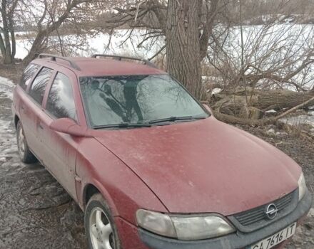 Красный Опель Вектра, объемом двигателя 2 л и пробегом 220 тыс. км за 1800 $, фото 1 на Automoto.ua