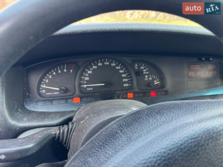 Червоний Опель Вектра, об'ємом двигуна 1.59 л та пробігом 250 тис. км за 1500 $, фото 1 на Automoto.ua
