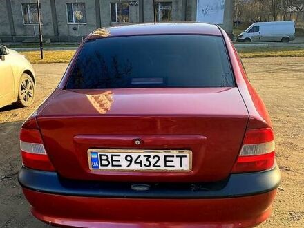 Опель Вектра 1997 у Миколаєві на Automoto.ua Червоний Опель Вектра, об'ємом двигуна 2 л та пробігом 170 тис. км за 3700 $, фото 1 на Automoto.ua