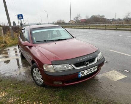 Красный Опель Вектра, объемом двигателя 1.6 л и пробегом 300 тыс. км за 2500 $, фото 1 на Automoto.ua