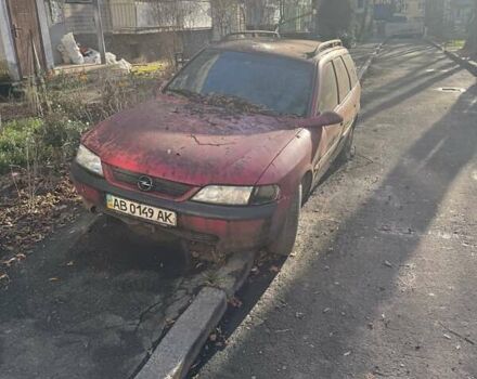 Красный Опель Вектра, объемом двигателя 0 л и пробегом 100 тыс. км за 600 $, фото 1 на Automoto.ua