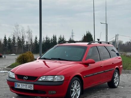 Красный Опель Вектра, объемом двигателя 1.8 л и пробегом 350 тыс. км за 1650 $, фото 1 на Automoto.ua
