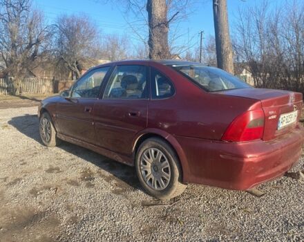 Красный Опель Вектра, объемом двигателя 1.6 л и пробегом 186 тыс. км за 1300 $, фото 1 на Automoto.ua