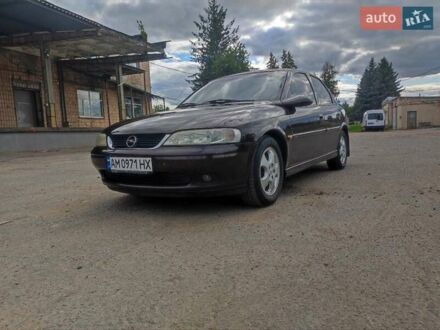 Опель Вектра 2000 в Житомире на Automoto.ua Красный Опель Вектра, объемом двигателя 1.8 л и пробегом 247 тыс. км за 3800 $, фото 1 на Automoto.ua