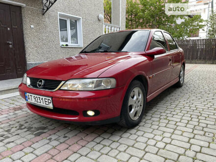 Красный Опель Вектра, объемом двигателя 1.6 л и пробегом 70 тыс. км за 2999 $, фото 1 на Automoto.ua