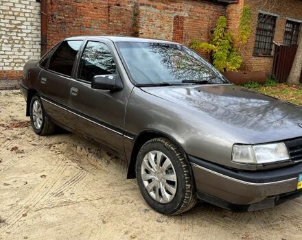 Опель Вектра, объемом двигателя 1.6 л и пробегом 200 тыс. км за 1000 $, фото 2 на Automoto.ua