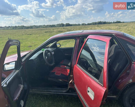 Опель Вектра, объемом двигателя 1.6 л и пробегом 400 тыс. км за 850 $, фото 4 на Automoto.ua