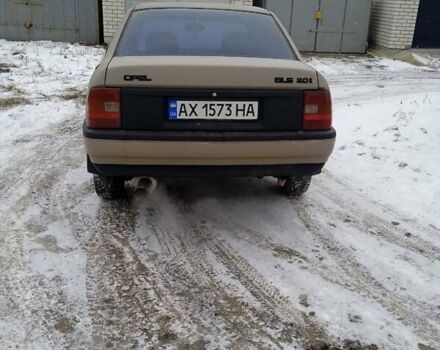 Опель Вектра, объемом двигателя 2 л и пробегом 333 тыс. км за 2500 $, фото 8 на Automoto.ua