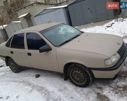 Опель Вектра, объемом двигателя 2 л и пробегом 333 тыс. км за 2500 $, фото 5 на Automoto.ua