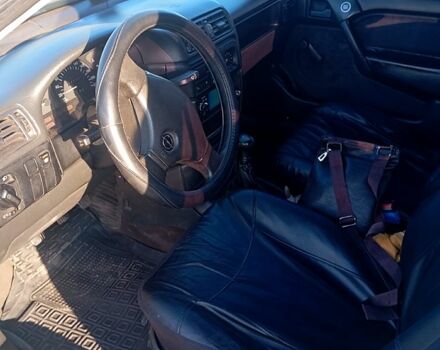 Опель Вектра, об'ємом двигуна 1.6 л та пробігом 0 тис. км за 1600 $, фото 3 на Automoto.ua