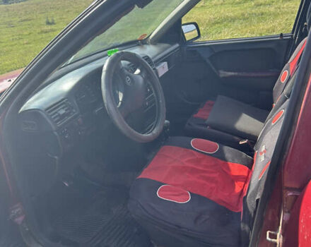 Опель Вектра, объемом двигателя 1.6 л и пробегом 400 тыс. км за 850 $, фото 3 на Automoto.ua