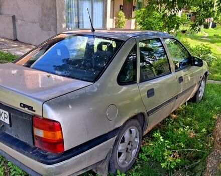 Опель Вектра, объемом двигателя 2 л и пробегом 303 тыс. км за 550 $, фото 2 на Automoto.ua