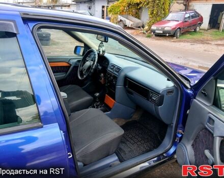 Опель Вектра, объемом двигателя 1.6 л и пробегом 320 тыс. км за 1599 $, фото 11 на Automoto.ua