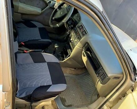 Опель Вектра, объемом двигателя 2 л и пробегом 300 тыс. км за 1000 $, фото 3 на Automoto.ua