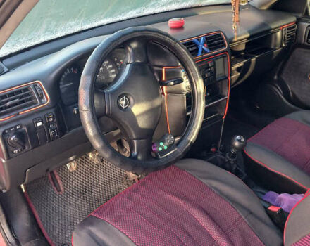 Опель Вектра, объемом двигателя 1.8 л и пробегом 270 тыс. км за 1500 $, фото 1 на Automoto.ua