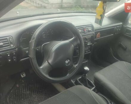 Опель Вектра, объемом двигателя 1.8 л и пробегом 291 тыс. км за 1990 $, фото 3 на Automoto.ua