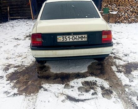 Опель Вектра, объемом двигателя 18 л и пробегом 265 тыс. км за 1300 $, фото 3 на Automoto.ua