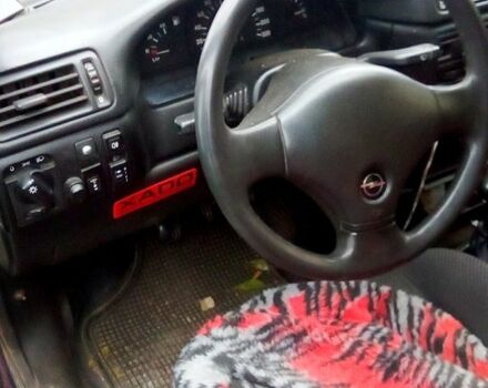 Опель Вектра, объемом двигателя 16 л и пробегом 385 тыс. км за 1500 $, фото 5 на Automoto.ua