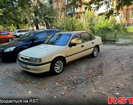 Опель Вектра, объемом двигателя 16 л и пробегом 0 тыс. км за 1300 $, фото 2 на Automoto.ua