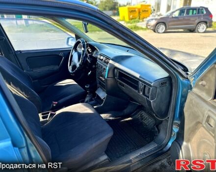 Опель Вектра, объемом двигателя 1.8 л и пробегом 250 тыс. км за 850 $, фото 6 на Automoto.ua