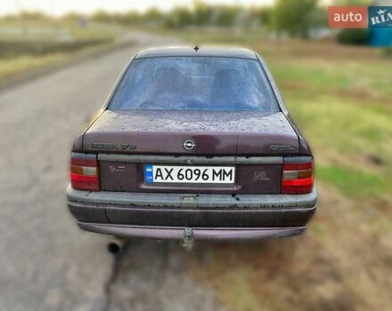 Опель Вектра, объемом двигателя 1.7 л и пробегом 407 тыс. км за 2300 $, фото 4 на Automoto.ua