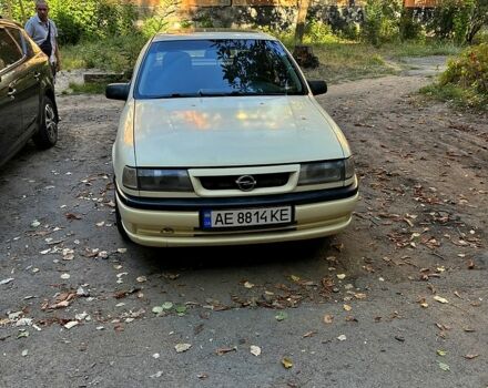 Опель Вектра, объемом двигателя 16 л и пробегом 0 тыс. км за 1300 $, фото 1 на Automoto.ua