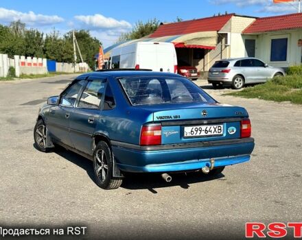 Опель Вектра, объемом двигателя 1.8 л и пробегом 250 тыс. км за 850 $, фото 1 на Automoto.ua