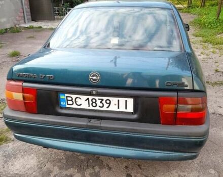 Опель Вектра, объемом двигателя 1.7 л и пробегом 100 тыс. км за 1600 $, фото 2 на Automoto.ua