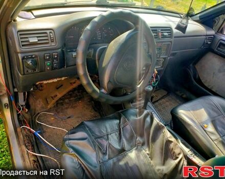Опель Вектра 1995 в Кременчуге на Automoto.ua Опель Вектра, объемом двигателя 2.5 л и пробегом 300 тыс. км за 1500 $, фото 5 на Automoto.ua