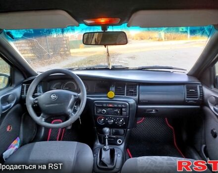 Опель Вектра, объемом двигателя 20 л и пробегом 232 тыс. км за 2599 $, фото 2 на Automoto.ua