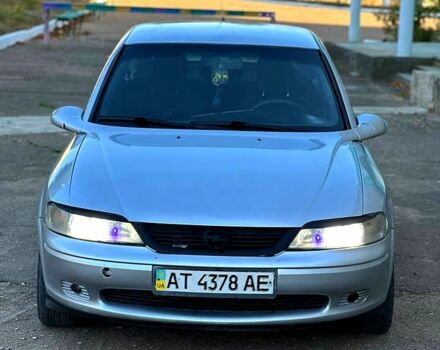 Опель Вектра, объемом двигателя 1.8 л и пробегом 0 тыс. км за 1750 $, фото 2 на Automoto.ua