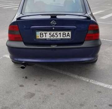 Опель Вектра, объемом двигателя 1.6 л и пробегом 276 тыс. км за 3500 $, фото 1 на Automoto.ua