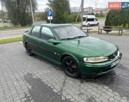Опель Вектра, объемом двигателя 2 л и пробегом 357 тыс. км за 1750 $, фото 2 на Automoto.ua