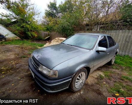 Опель Вектра, объемом двигателя 1.6 л и пробегом 0 тыс. км за 1000 $, фото 1 на Automoto.ua