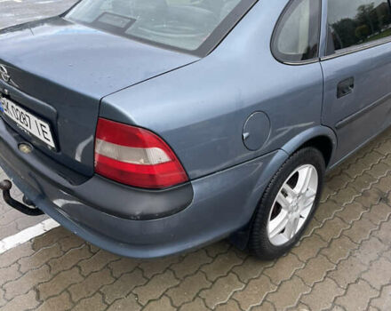Опель Вектра, объемом двигателя 1.6 л и пробегом 315 тыс. км за 1900 $, фото 13 на Automoto.ua
