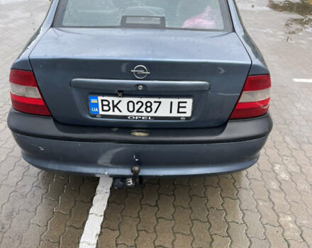 Опель Вектра, объемом двигателя 1.6 л и пробегом 315 тыс. км за 1900 $, фото 14 на Automoto.ua