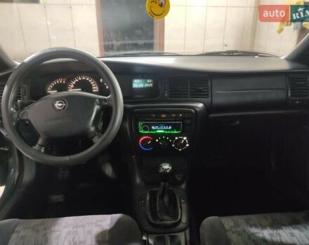 Опель Вектра, объемом двигателя 1.8 л и пробегом 280 тыс. км за 2200 $, фото 5 на Automoto.ua