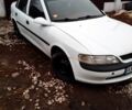 Опель Вектра, объемом двигателя 18 л и пробегом 214 тыс. км за 2300 $, фото 1 на Automoto.ua