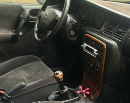 Опель Вектра, объемом двигателя 1.8 л и пробегом 241 тыс. км за 2499 $, фото 15 на Automoto.ua