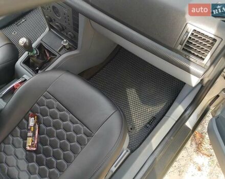 Опель Вектра 2002 в Львове на Automoto.ua Опель Вектра, объемом двигателя 2.2 л и пробегом 300 тыс. км за 3999 $, фото 3 на Automoto.ua