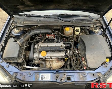 Опель Вектра, объемом двигателя 1.6 л и пробегом 370 тыс. км за 2950 $, фото 11 на Automoto.ua