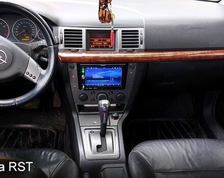 Опель Вектра, объемом двигателя 3.2 л и пробегом 290 тыс. км за 4499 $, фото 7 на Automoto.ua