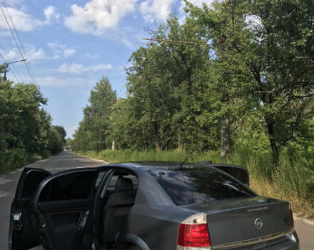 Опель Вектра, объемом двигателя 2.21 л и пробегом 327 тыс. км за 3800 $, фото 7 на Automoto.ua