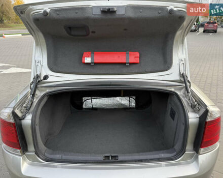 Опель Вектра, об'ємом двигуна 2.2 л та пробігом 156 тис. км за 5599 $, фото 26 на Automoto.ua