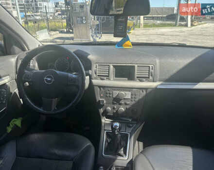 Опель Вектра, объемом двигателя 2.2 л и пробегом 243 тыс. км за 4199 $, фото 2 на Automoto.ua