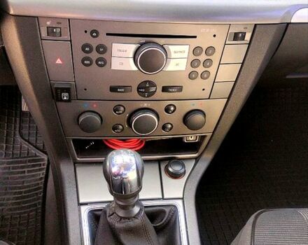 Опель Вектра, объемом двигателя 2 л и пробегом 245 тыс. км за 6200 $, фото 6 на Automoto.ua