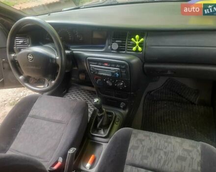 Опель Вектра, об'ємом двигуна 1.6 л та пробігом 237 тис. км за 2500 $, фото 2 на Automoto.ua