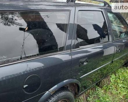 Опель Вектра, объемом двигателя 2 л и пробегом 306 тыс. км за 2650 $, фото 17 на Automoto.ua